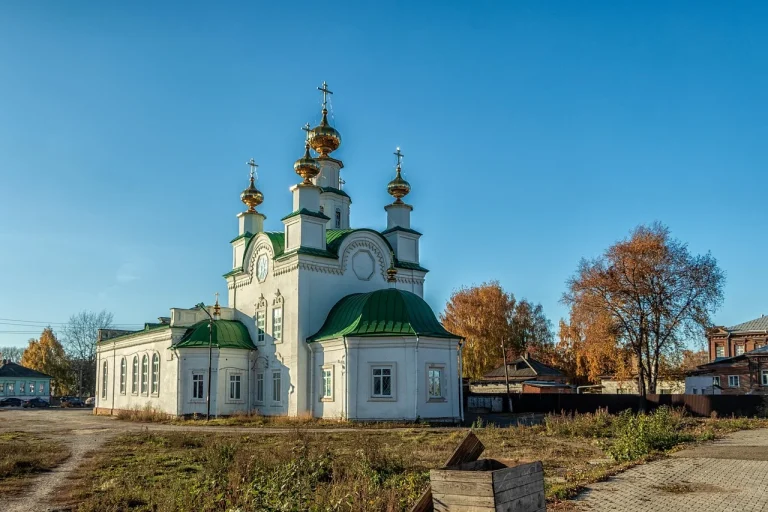 cand se trece pe sub masa 2026